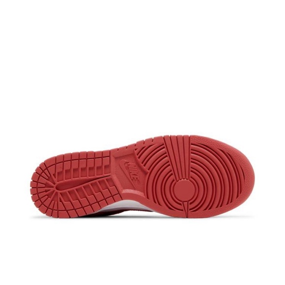 Nike Dunk Low Valentines Day 2024 - Picture 5 of 5
